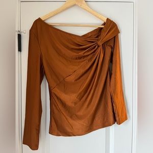 NWOT Off the shoulder stretch satin blouse
